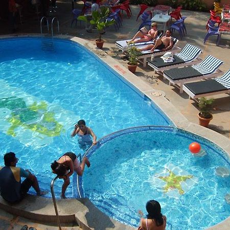 Oyo 7216 Kris Resort Goa ภายนอก รูปภาพ